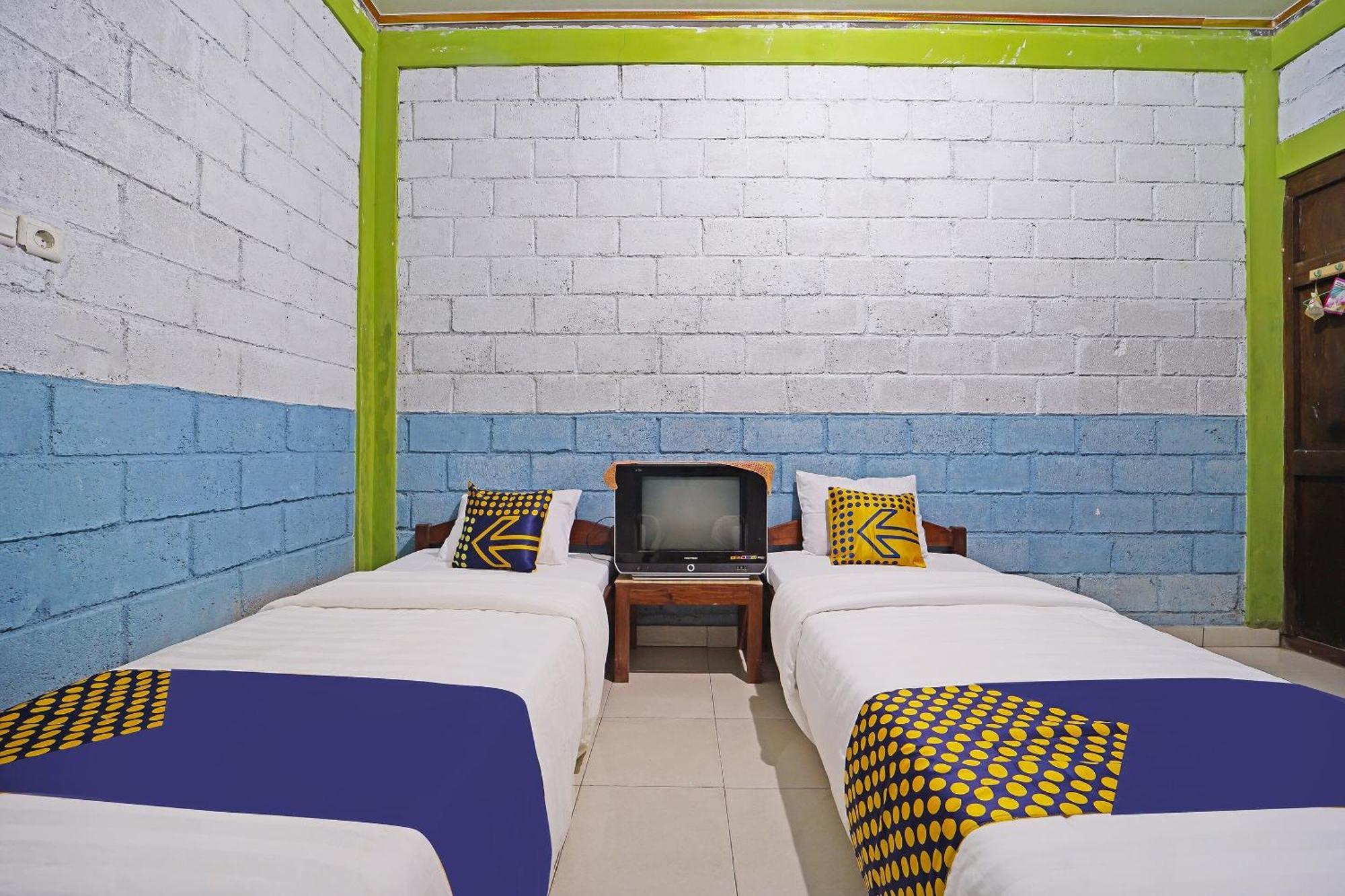 Spot On 91085 Griya Estu Wening Hotel Sleman  Exterior foto