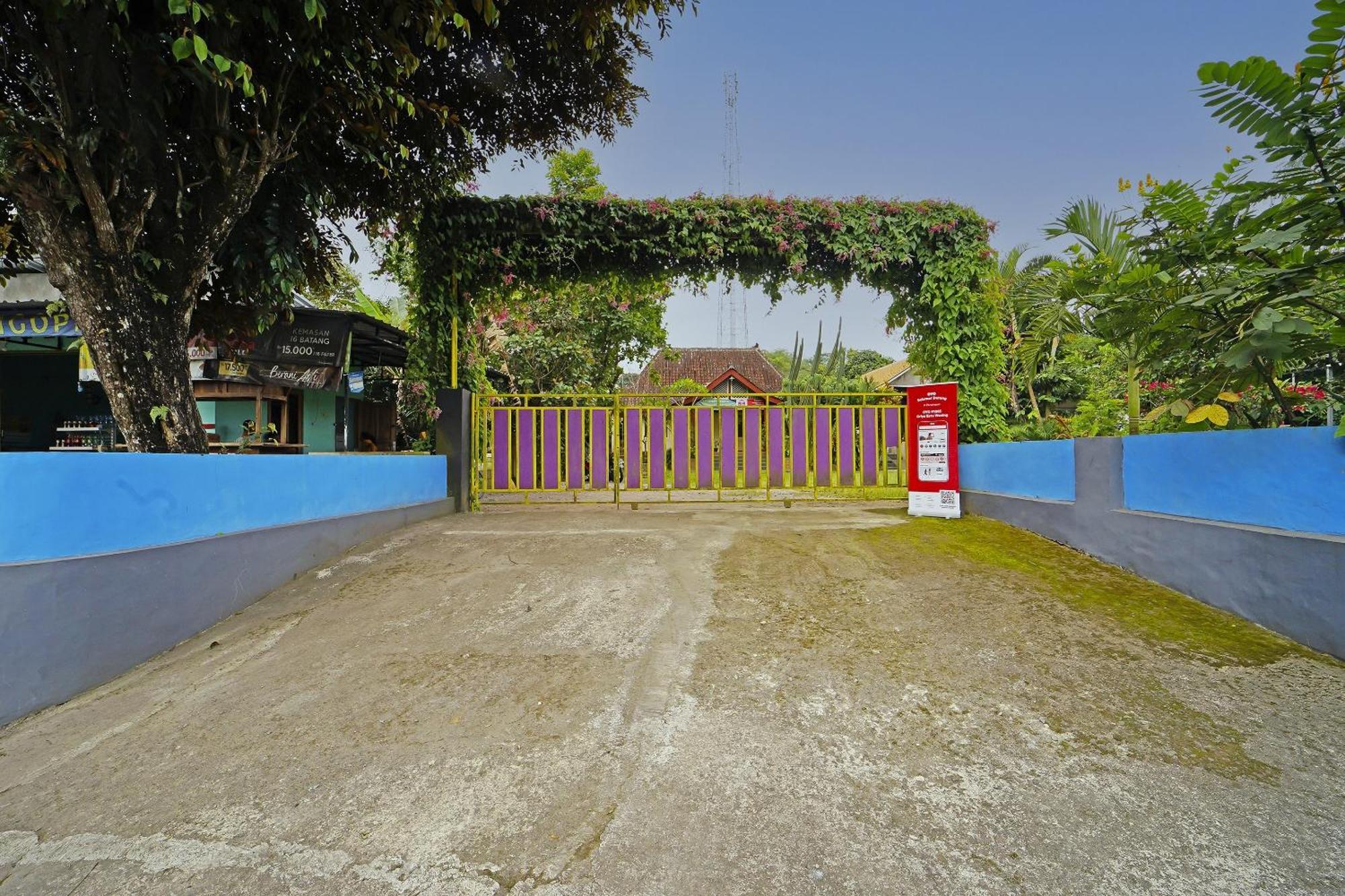 Spot On 91085 Griya Estu Wening Hotel Sleman  Exterior foto